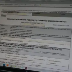 Formularz deklaracji PCC-3 na ekranie komputera.