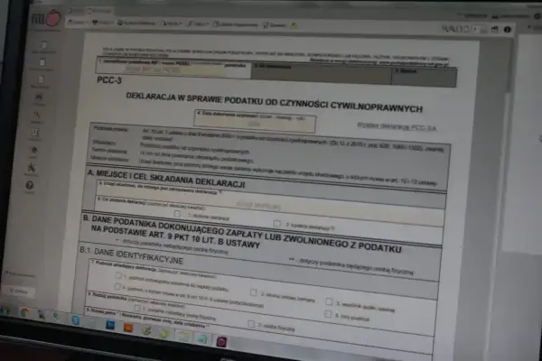 Formularz deklaracji PCC-3 na ekranie komputera.